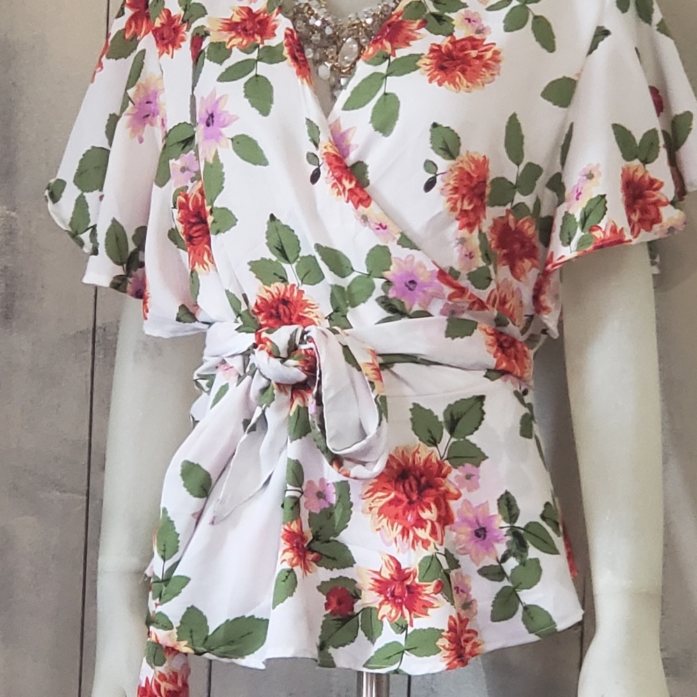 Floral wraparound blouse. Like new!